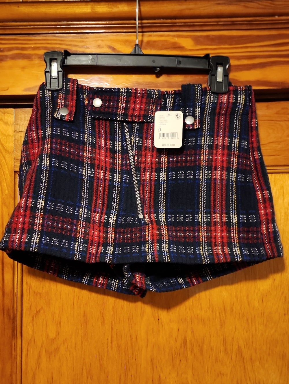 Free People Skort with Front Snap Detail In Navy. Size 0